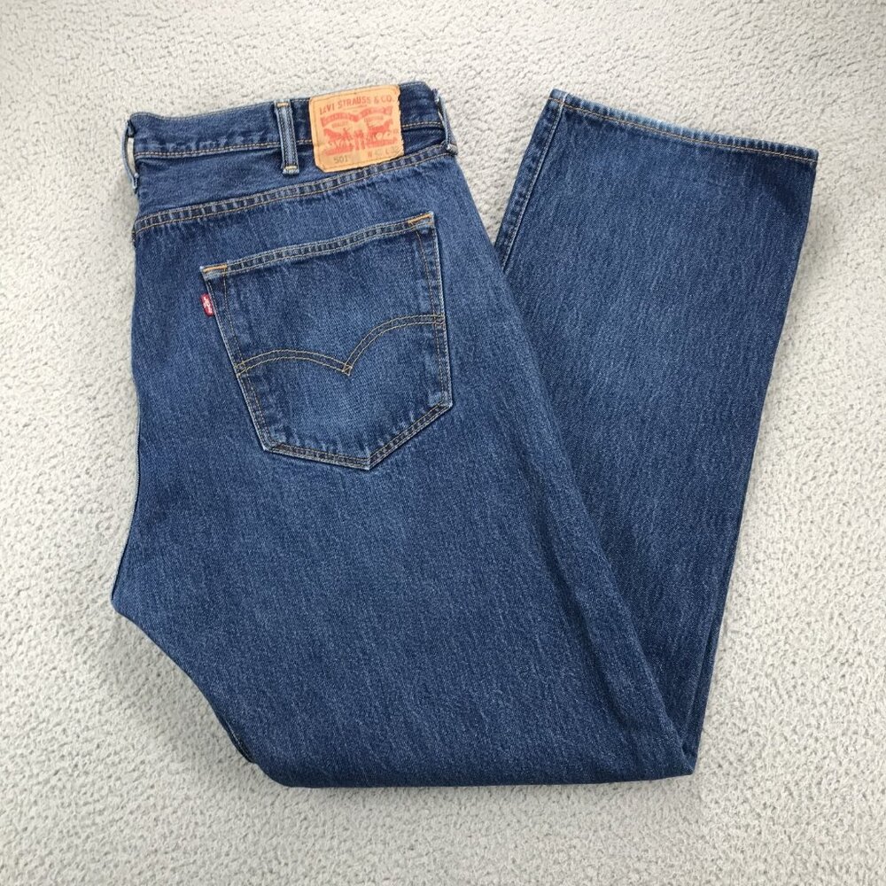 Levi's 501 Jeans Mens 42x32 Blue Straight Classic Medium Wash Denim Button Fly